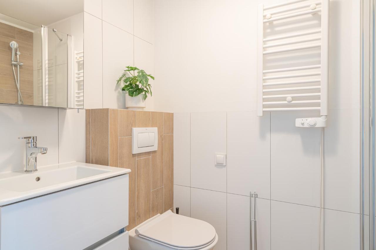 Rentplanet - Studio Dyrekcyjna Wroclaw Luaran gambar