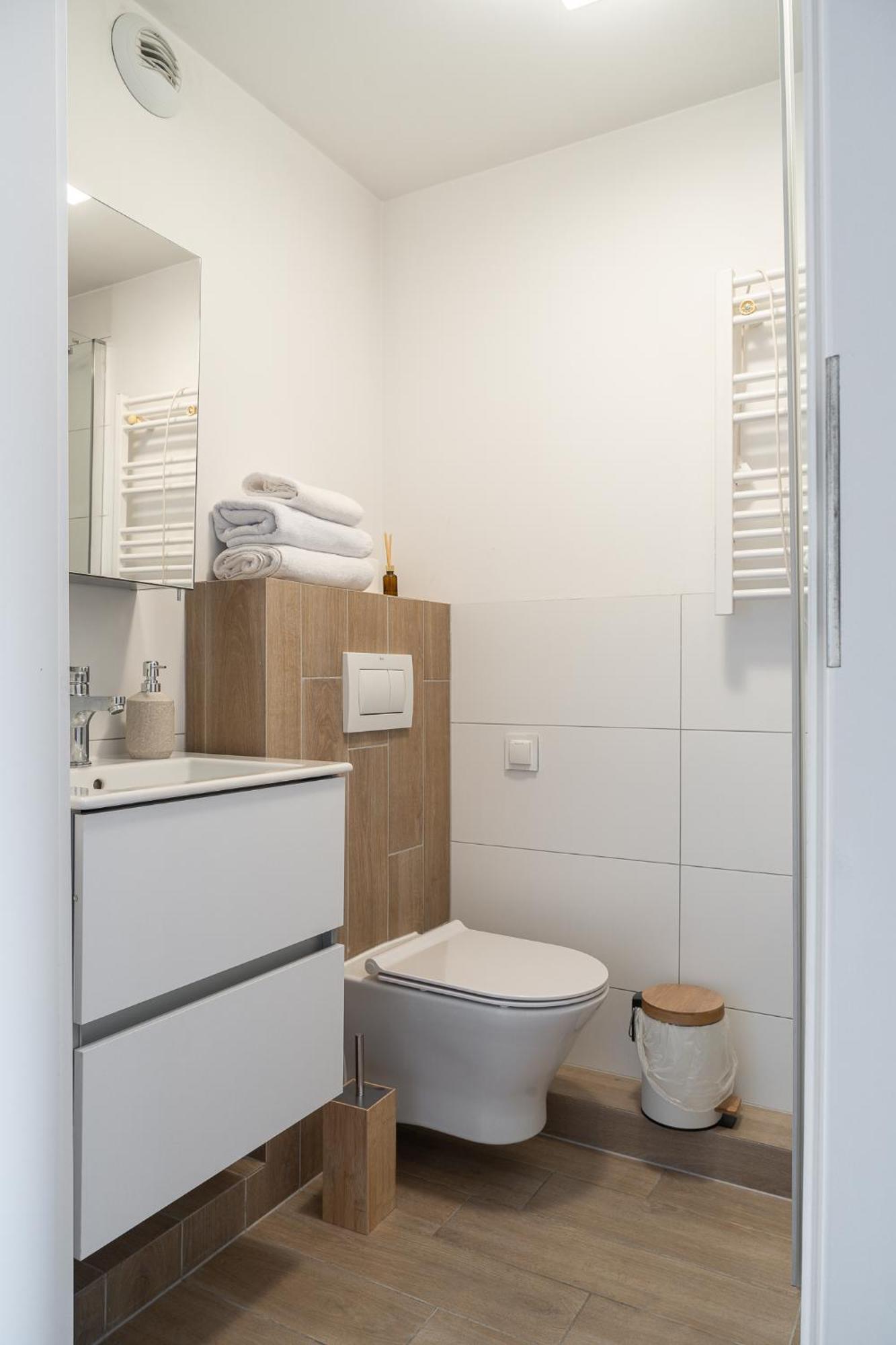 Rentplanet - Studio Dyrekcyjna Wroclaw Luaran gambar